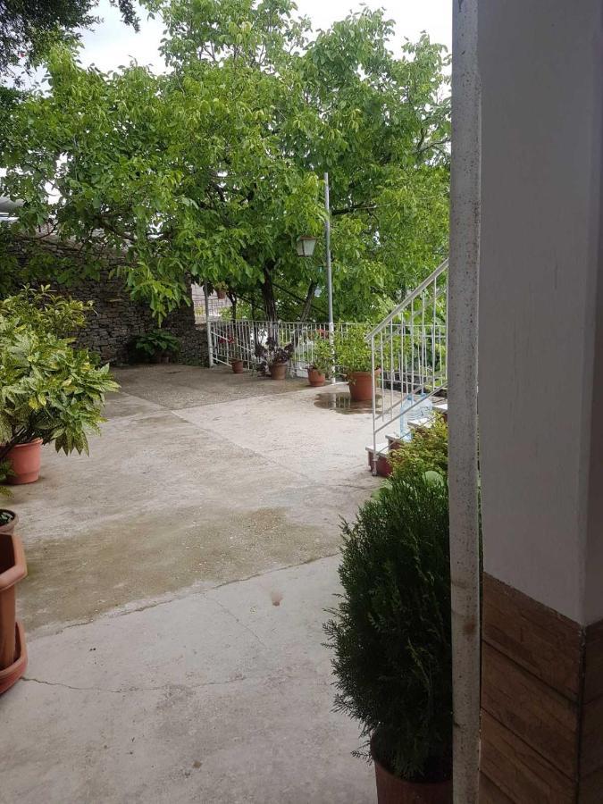 Riva Guest House Gjirokastër المظهر الخارجي الصورة