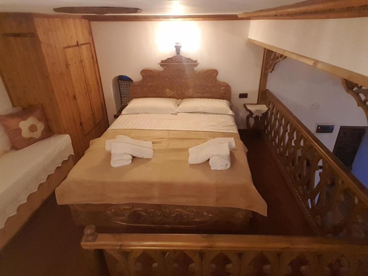 Riva Guest House Gjirokastër المظهر الخارجي الصورة