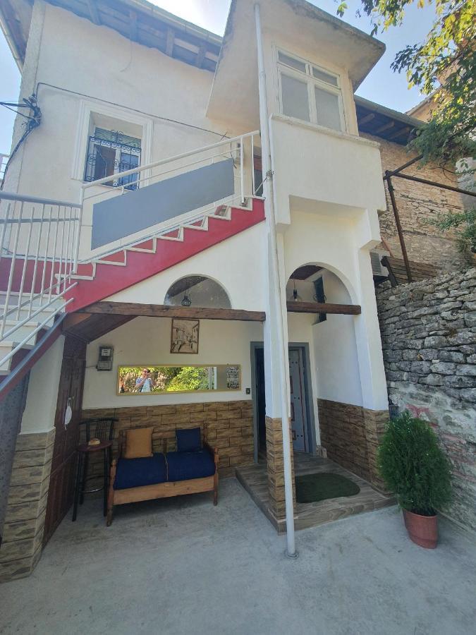 Riva Guest House Gjirokastër المظهر الخارجي الصورة